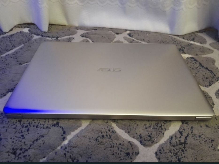 Portátil VivoBook Pro