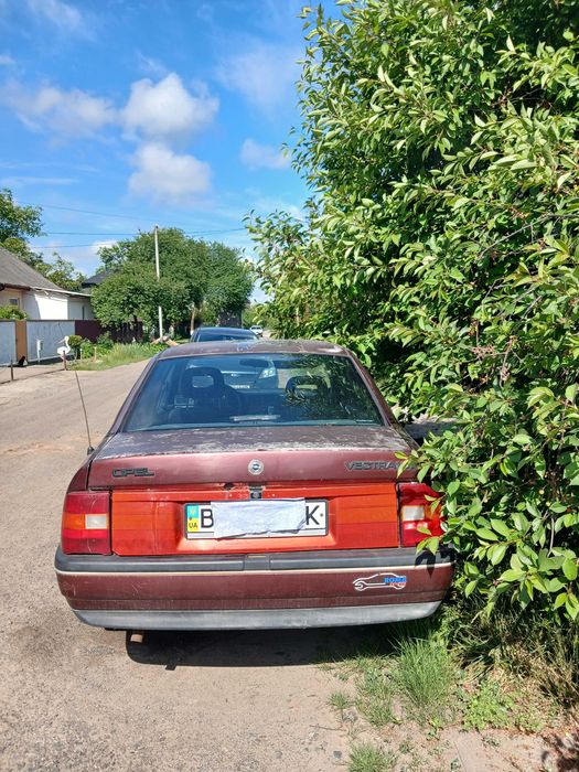 Продам машину 900 ₴ ціна договірна.Не працює коробка передач.