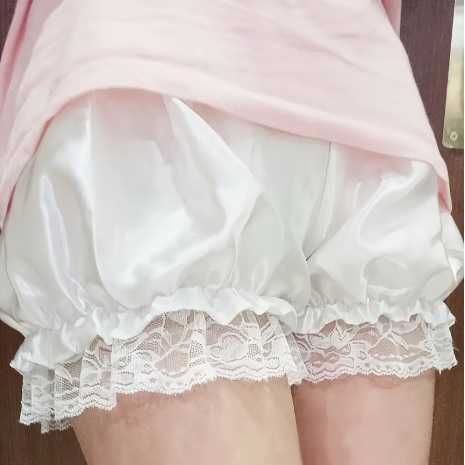 Szorty spodenki majtki z koronką pod sukienkę Nowe cosplay Rozm M