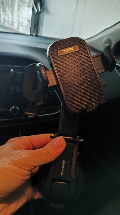 Suporte para telemóvel no carro