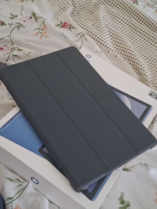 продам планшет OSCAL Pad 16 майже новий