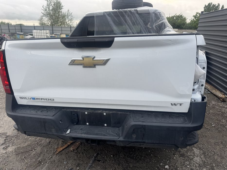Задня кришка Chevrolet Silverado ЕV