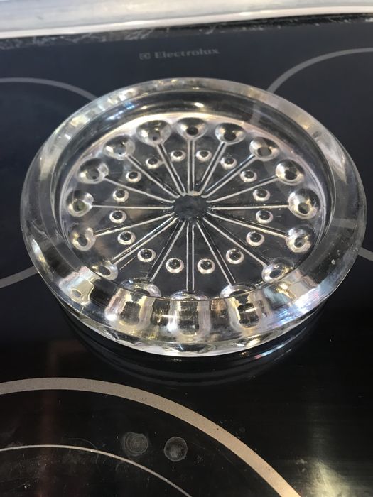 Пепельница стекло.