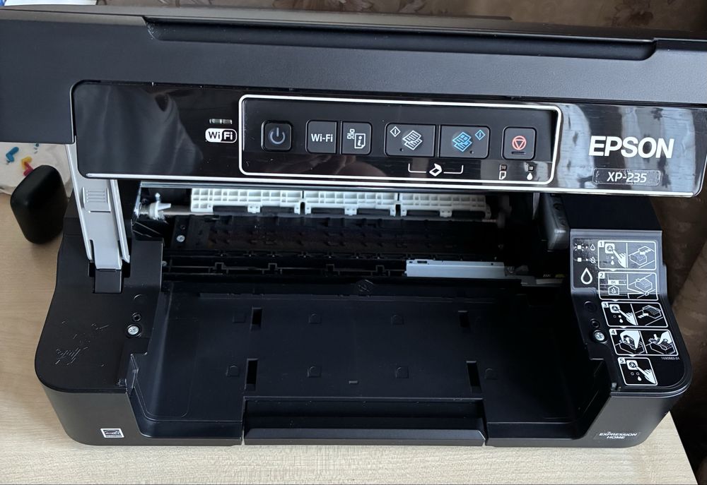 Продам БФП Epson xp-235