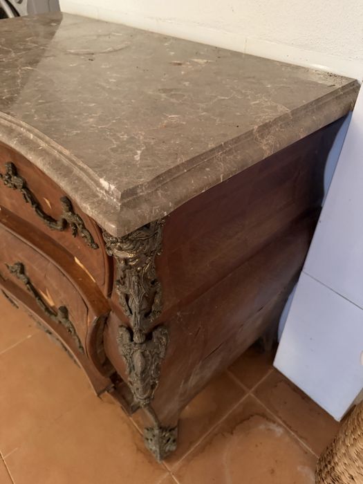 Movel antigo para restaurar