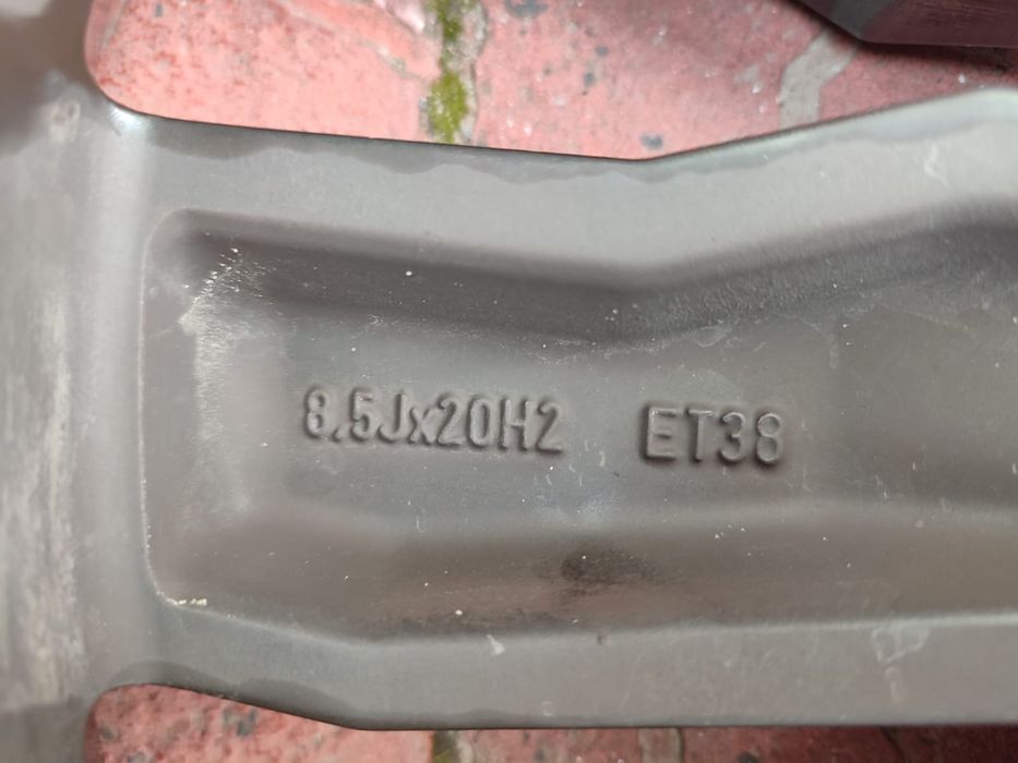 Оригінальні диски Volkswagen Tiguan R-Line R20 5х112 8,5Jx20H2 ET38