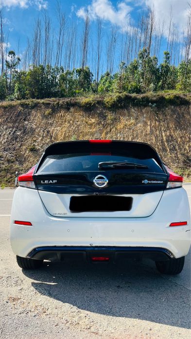 Nissan leaf tekna pro pilot