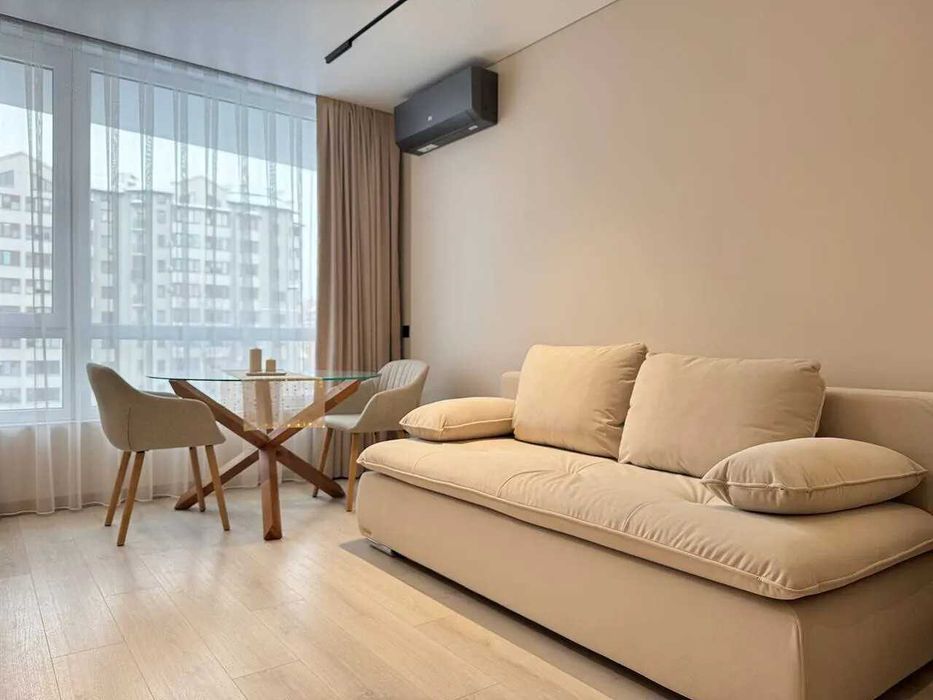 Однокімнатна в центрі з ремонтом