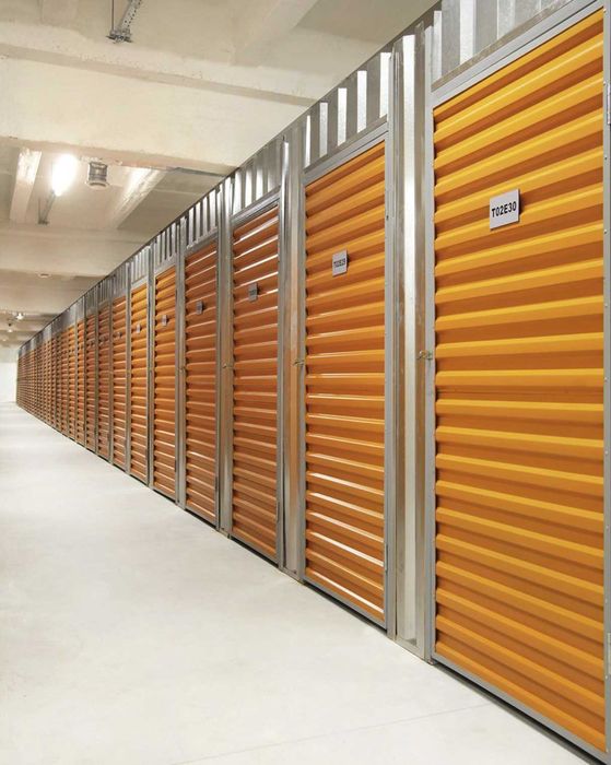 Прокат помещений хранения личных вещей склад контейнер гараж ячейка