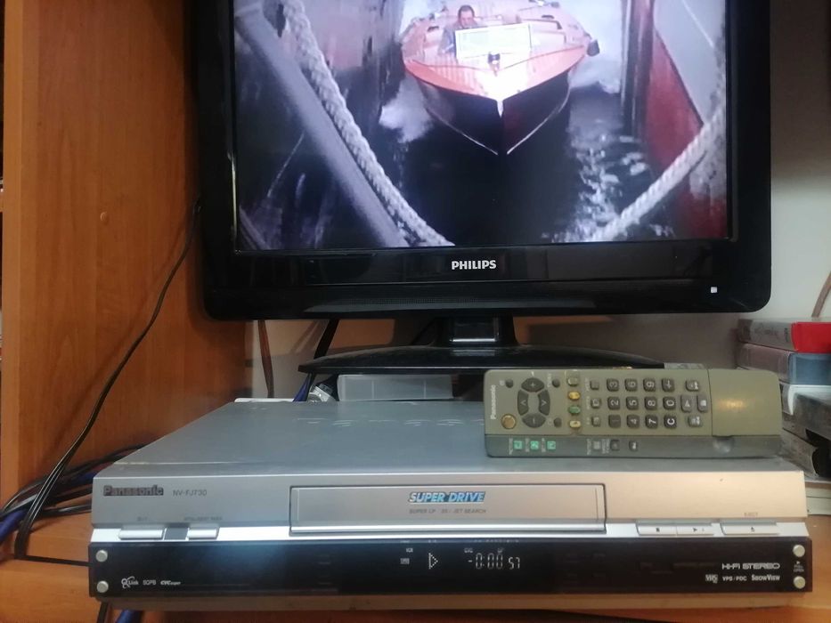 Magnetowid VHS Panasonic NV-FJ730EG HI-FI Stereo pilot
