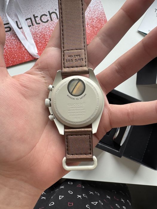 годинник Omega & Swatch