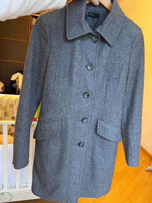 Пальто класичне елегантне BENETTON сіре вовна розмір М