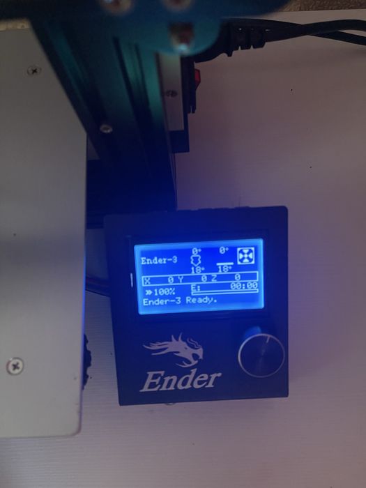Продам 3D принтер Ender-3