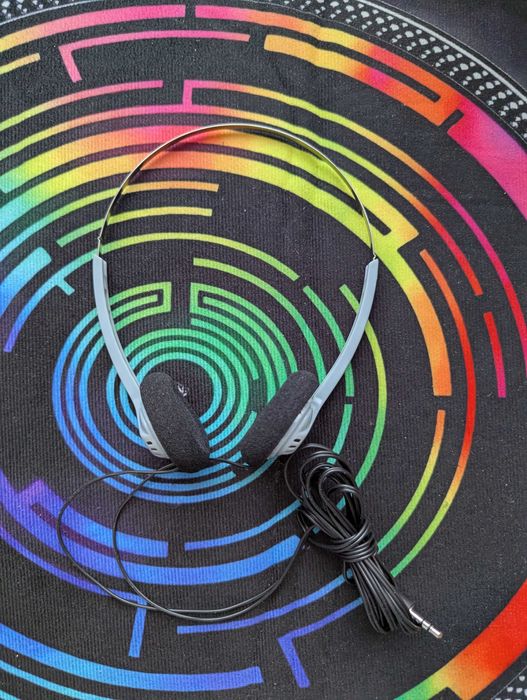 Дротові ретро навушники з 80хх- 90хх  та інші