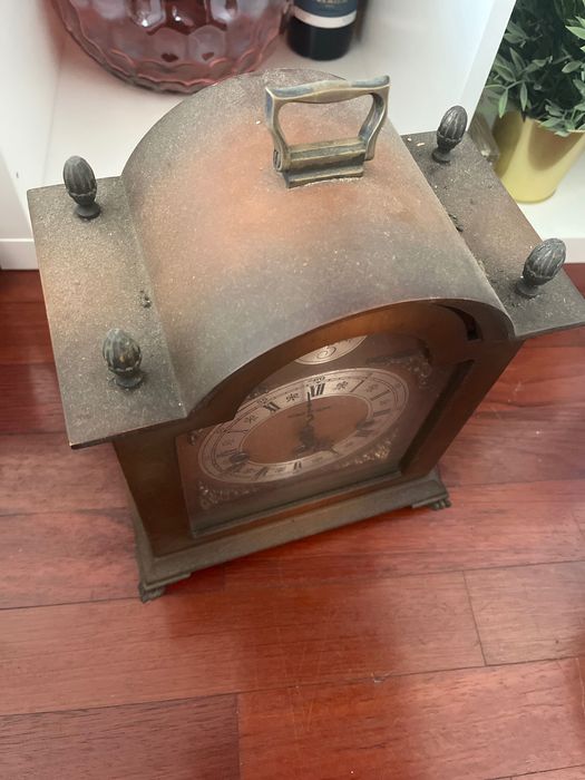 Relógio de mesa antiga