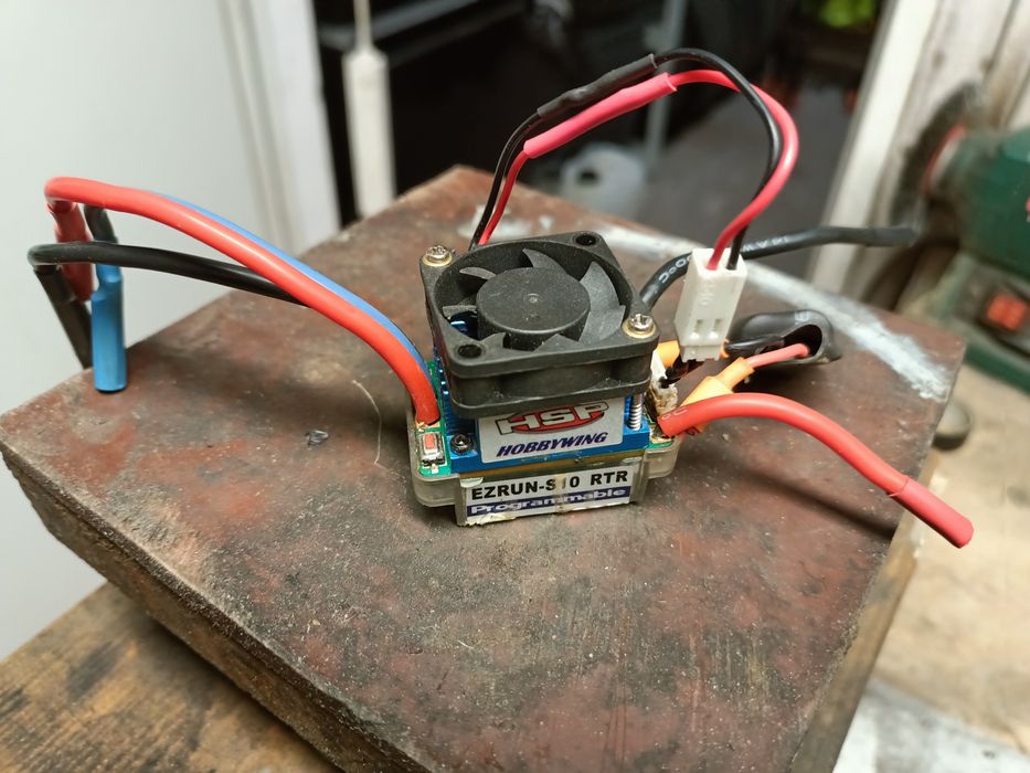 Regulator napięcia bezszczotkowy RC hsp hobbywing