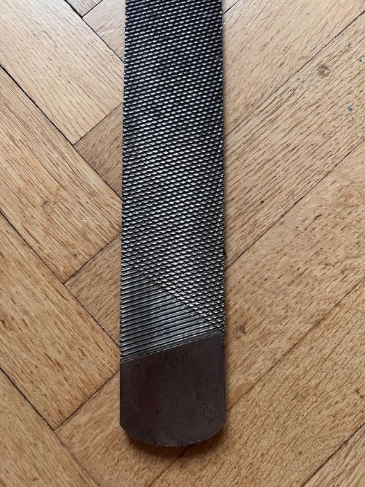 MUSTAD EXCEL ORIGINAL Pilnik/Tarnik do kopyt wszechstronny