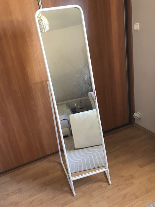 Lustro stojące IKEA  Knapper białe