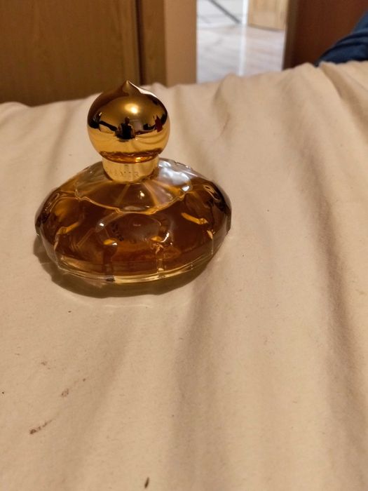 Perfume chopard dentro da caixa