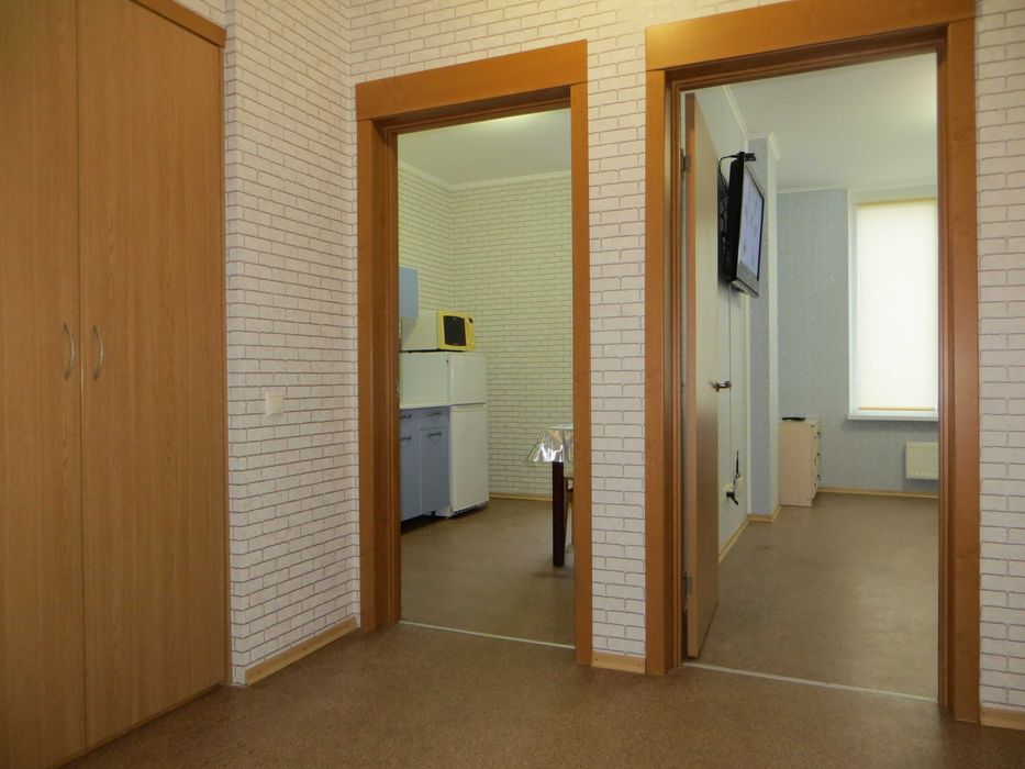 Посуточно. метро "Героев Днепра", ТЦ «Oasis» 7-мин. ул.Богатырская 6а