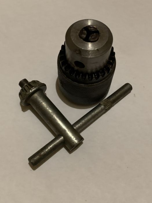 Патрон для дрели 1 - 10 мм ; 12 - 1,25