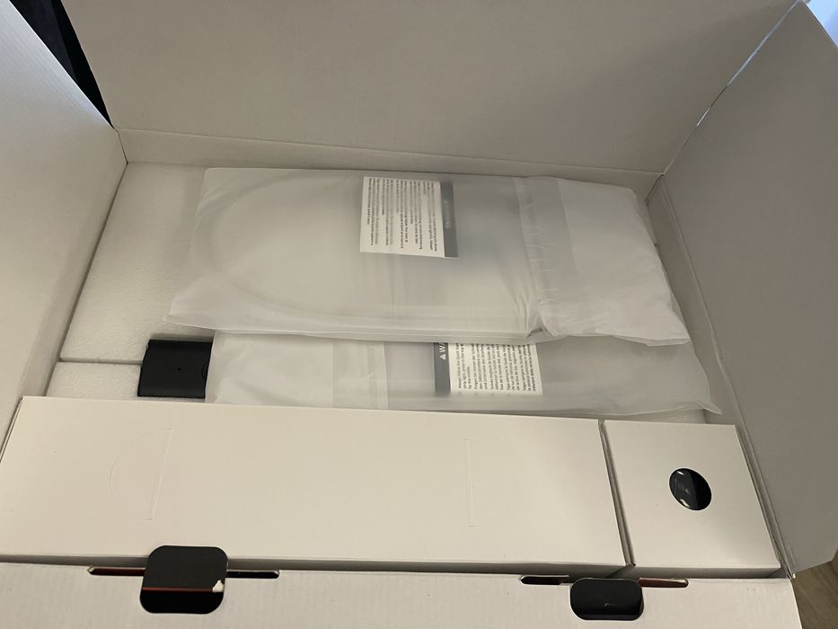 Zestaw 2 lamp podłogowych RGBIC LED Govee H6076A