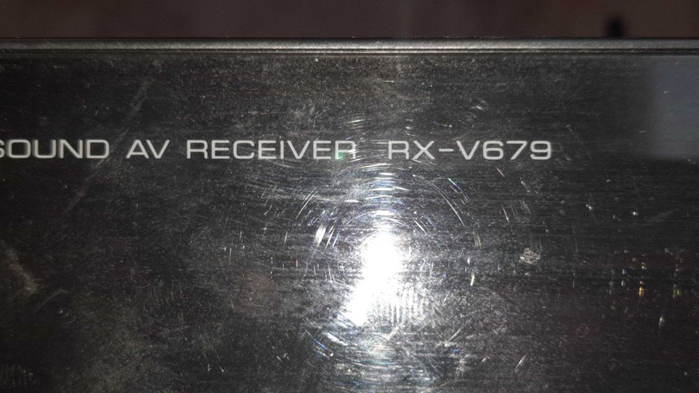 Yamaha  reciver  RX-V679