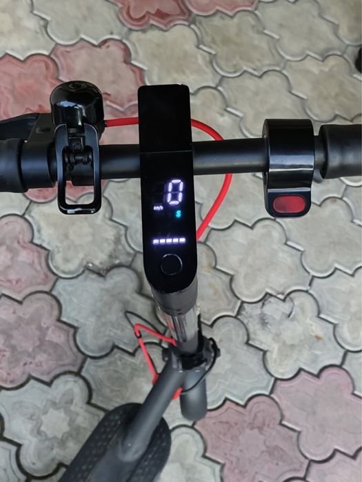 Xiaomi Mi Electric Scooter