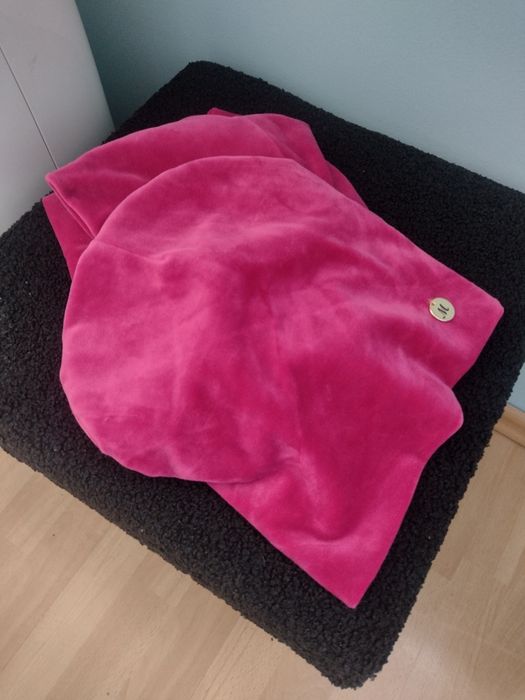 Komplet komin plus czapka kolor fuksja Nowa