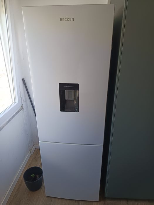 Frigorífico Pouco usado