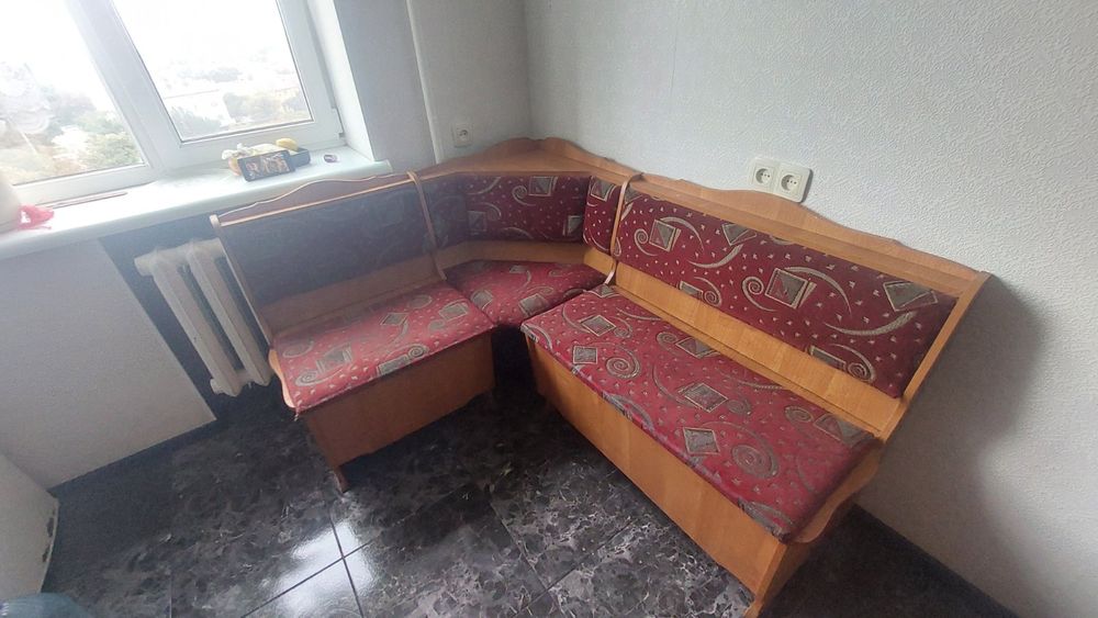 Продам кухонный уголок