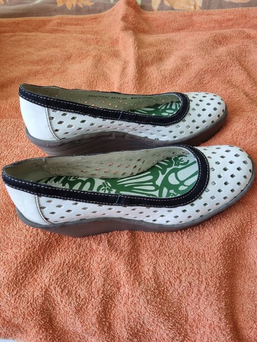 Nowe buty półbuty rozmiar 40 FLY LONDON