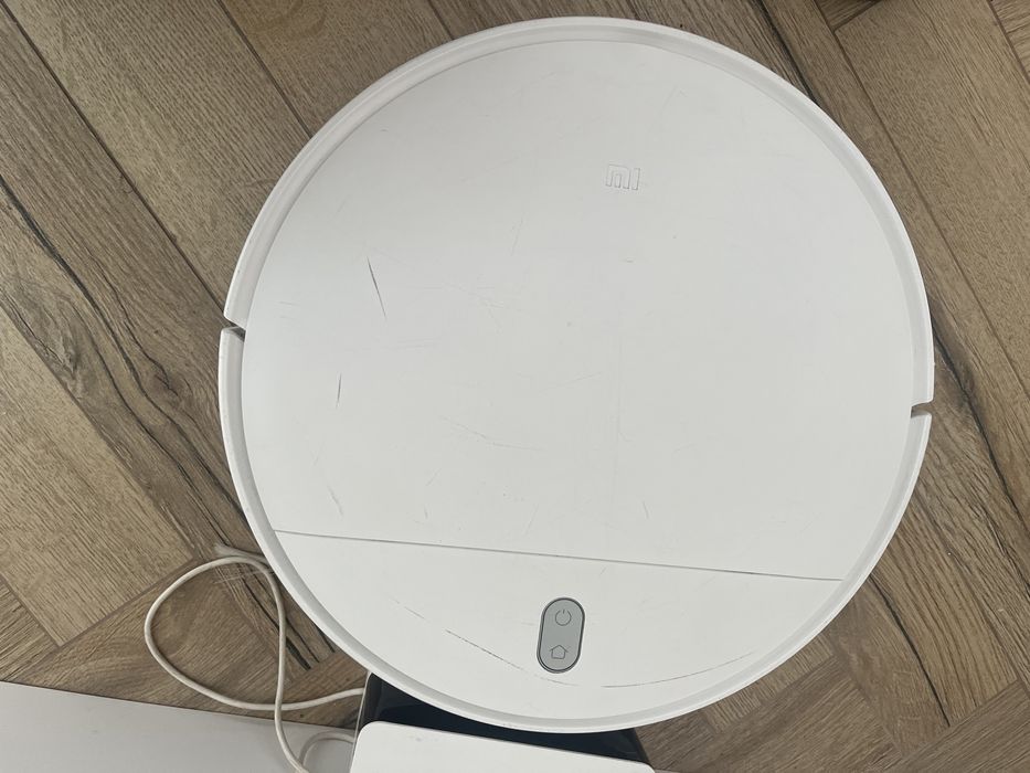 Mi Roobot Vaccum mop essential