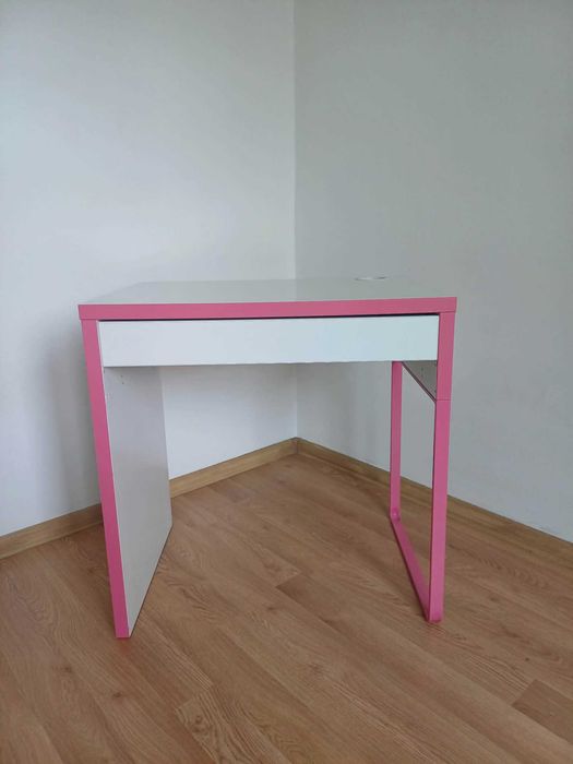 Biurko IKEA MICKE biało-różowe