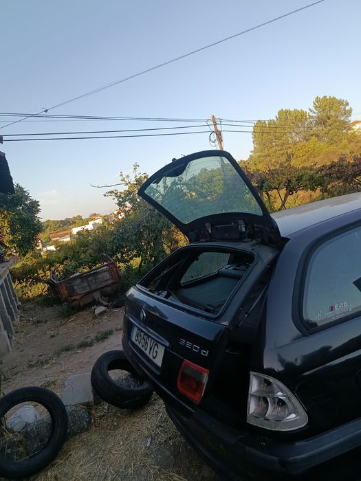 Vendo BMW e46 136 para peças ou inteira — photo 2