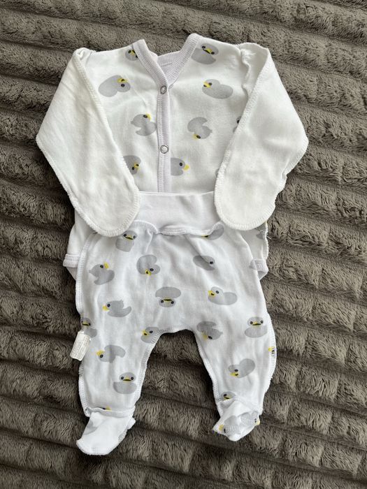 Боді та повзунки для немовлят 56р.