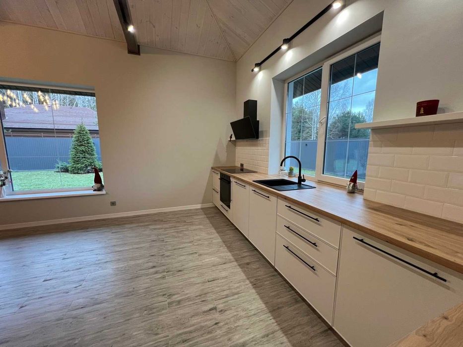 Продається новий стильний будинок! 100% ремонт! Бiля лiсу!