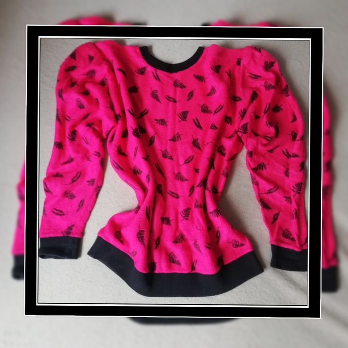 Sweter neonowy róż rozmiar M