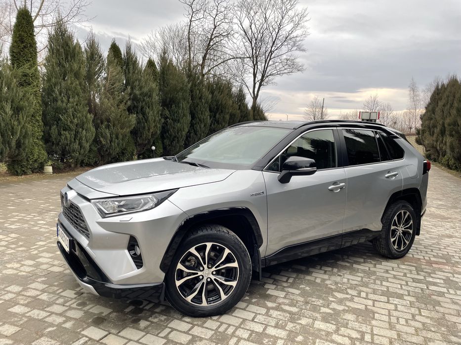 Продам автоToyota RAV4 HYBRID ОФІЦІАЛ