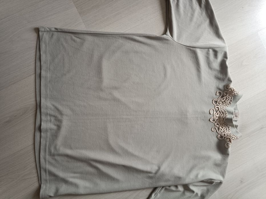 Elegancka bluzeczka