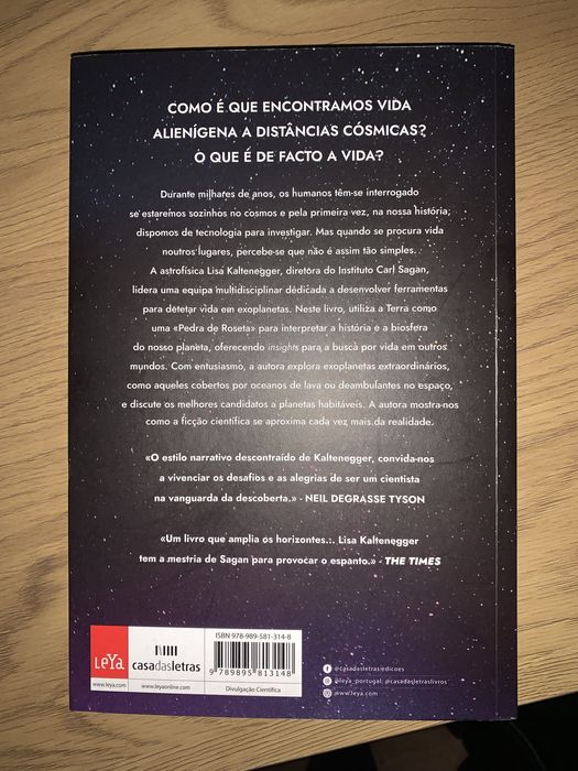 Livro “À Procura de Vida no Cosmos”