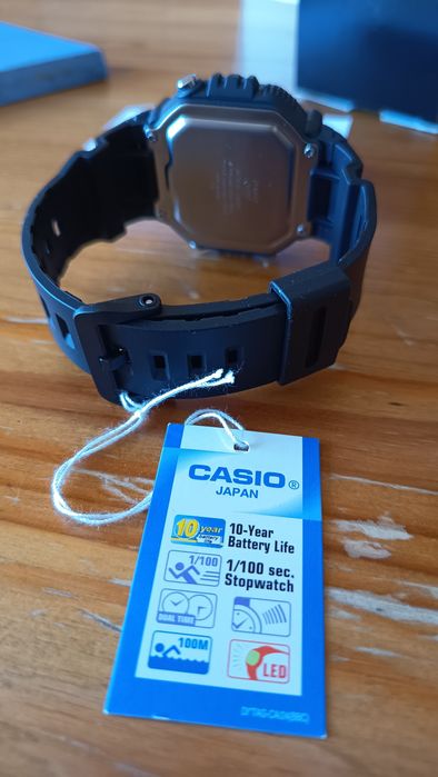 *NOVO* Casio iluminator 100 metros.