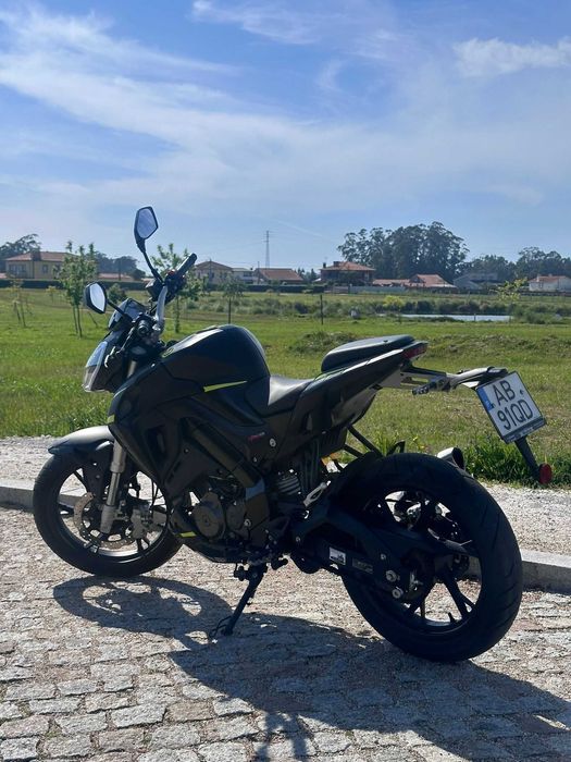 quero anunciar uma mota e um carro