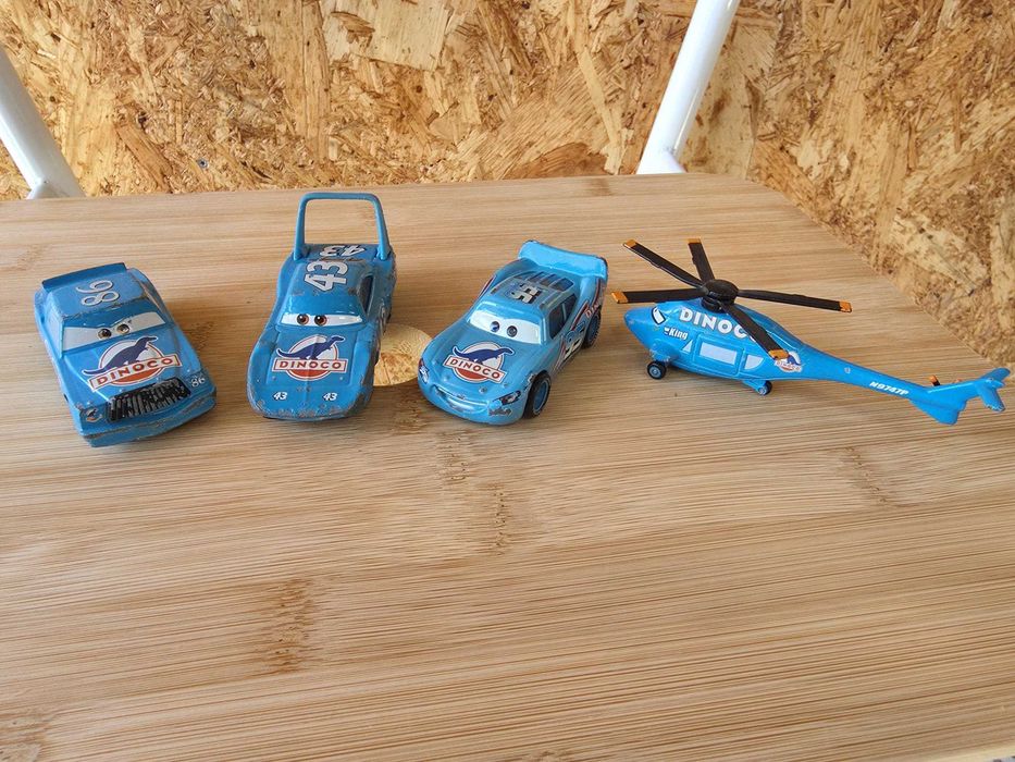 Lote 1 Dinoco | Pixar CARS