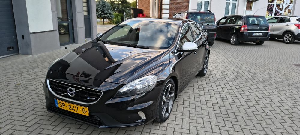 Volvo V40