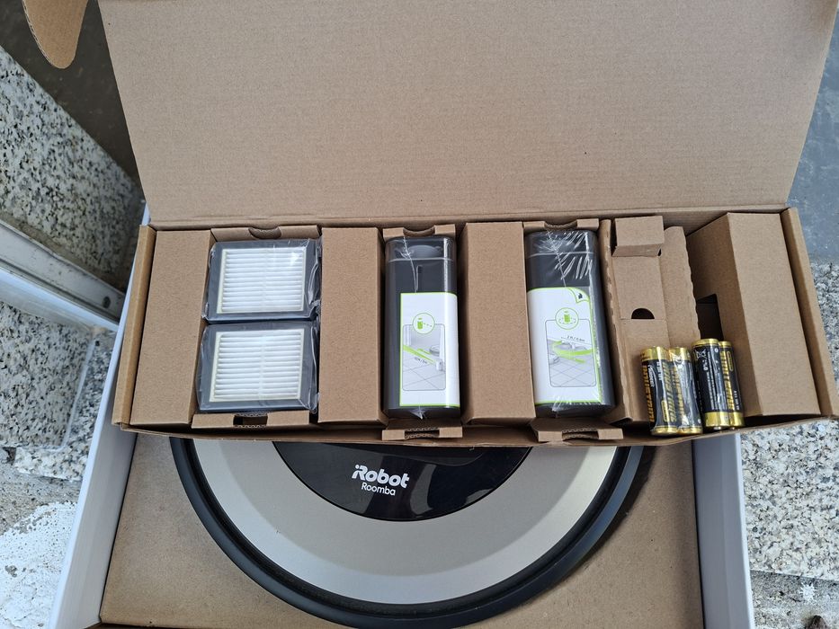 Irobot Roomba E6 usado
