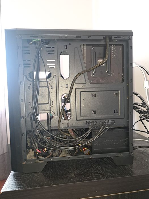 Ryzen 5 2600, 16GB RAM, GTX 1060 + keyboard and mouse64740207957890124