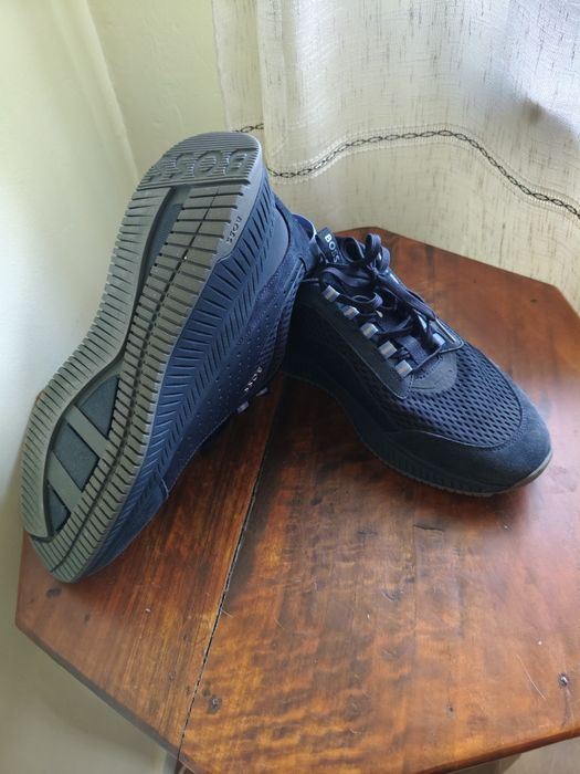Tenis BOSS Novos