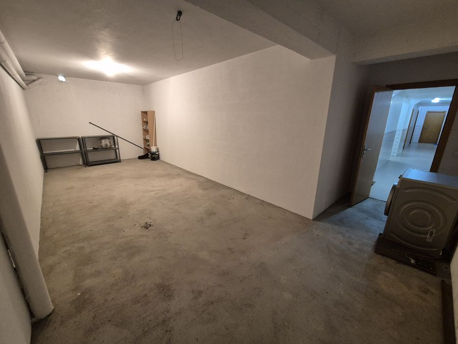 Vende-se apartamento T2 com 2 WC na Malaposta (Cruz da Areia)