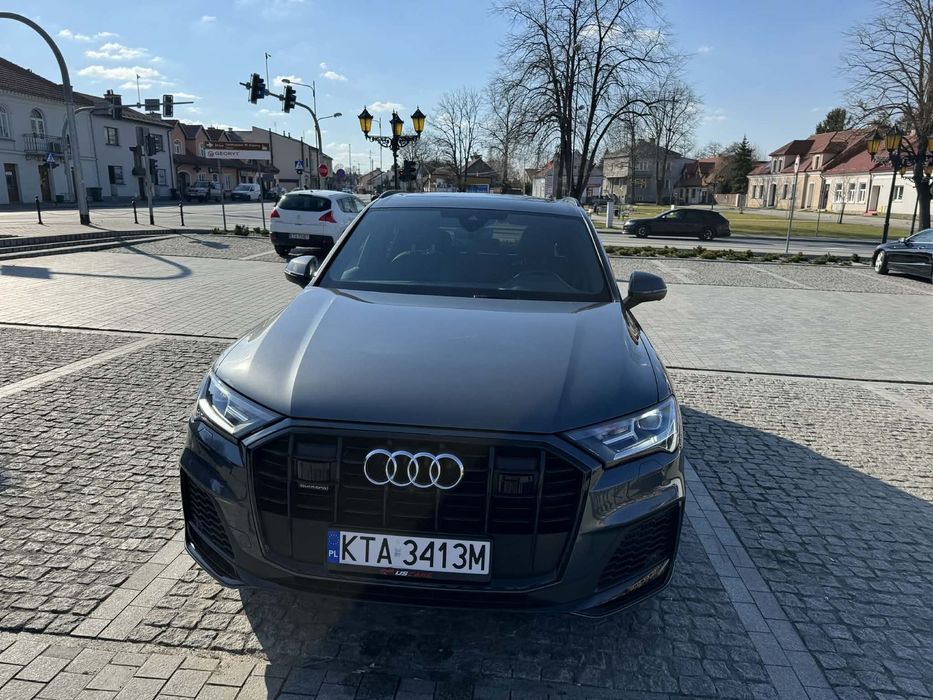 Audi Q7 2022r, S-line, 7os.